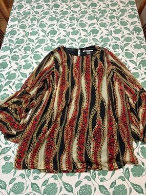 Chain-Print Long-Sleeve Blouse in Black, Red and Gold